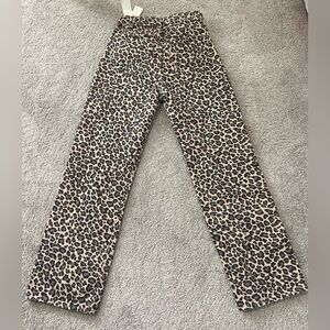 NWT! Abercrombie & Fitch Beige and Black Leopard Print Jeans
